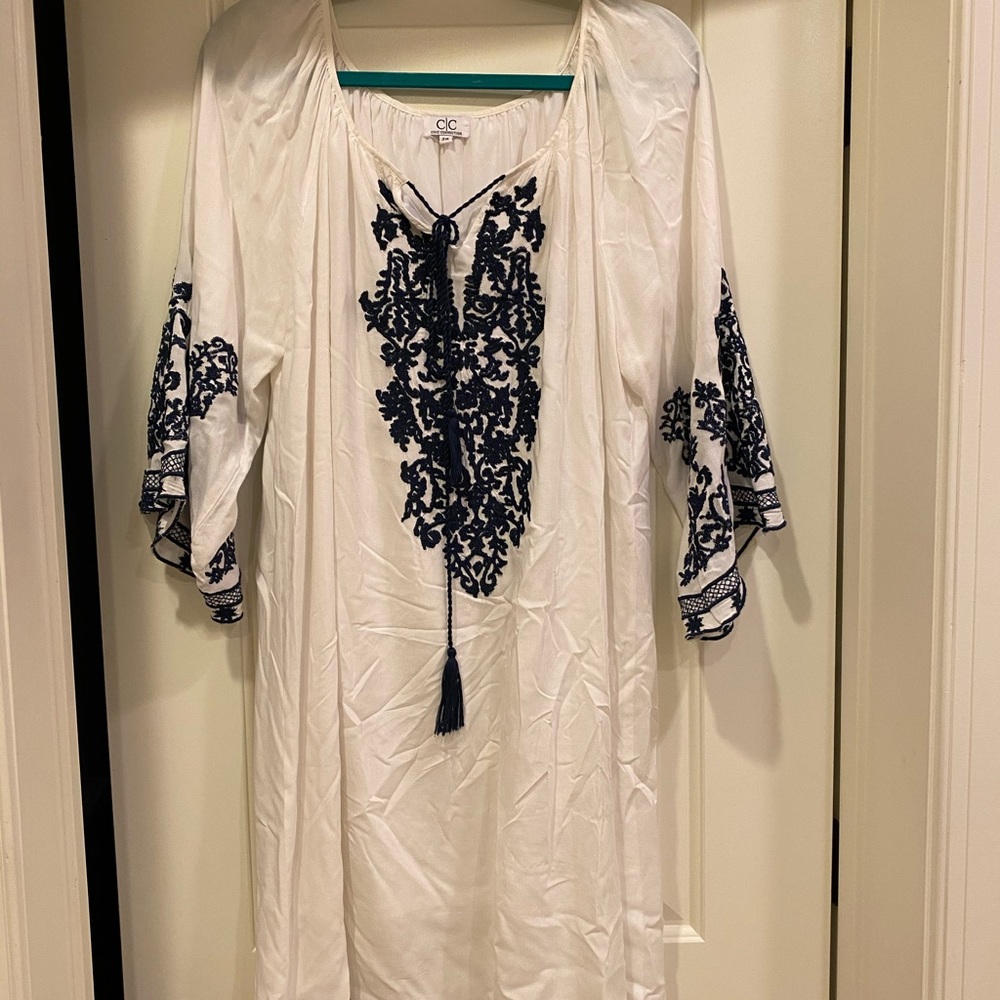 Women’s Flowy Sundress